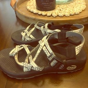 Chacos size 7